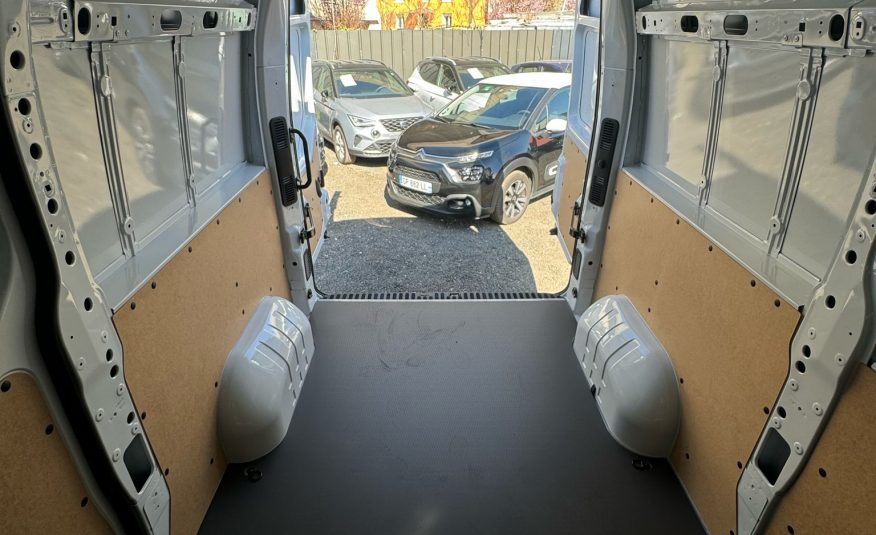 RENAULT MASTER L2H2