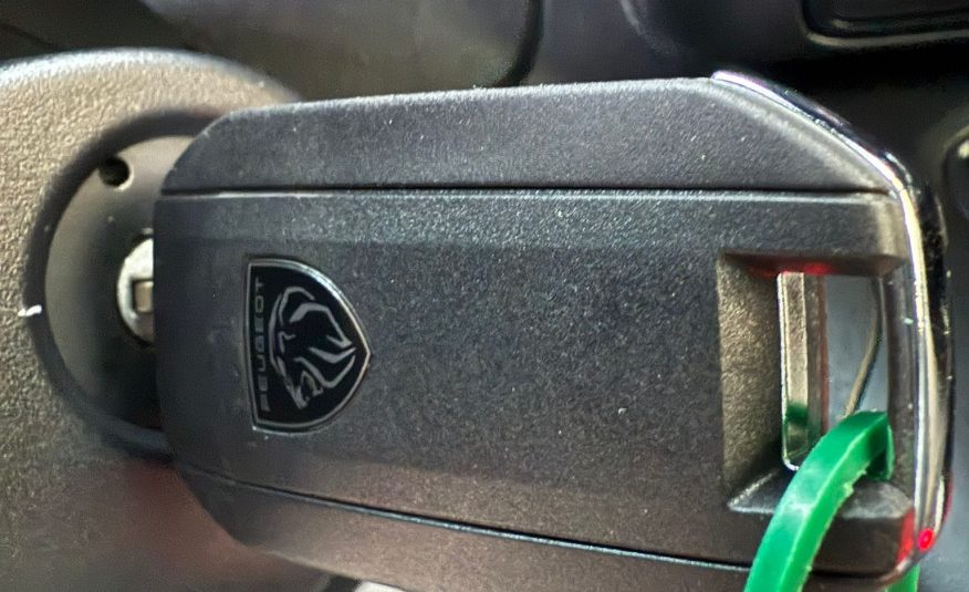 PEUGEOT RIFTER ALLURE