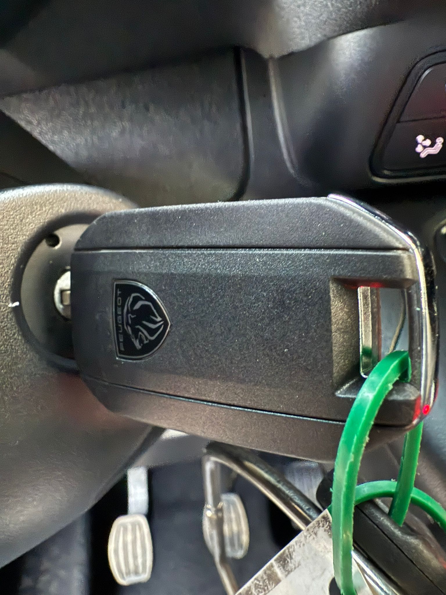 PEUGEOT RIFTER ALLURE