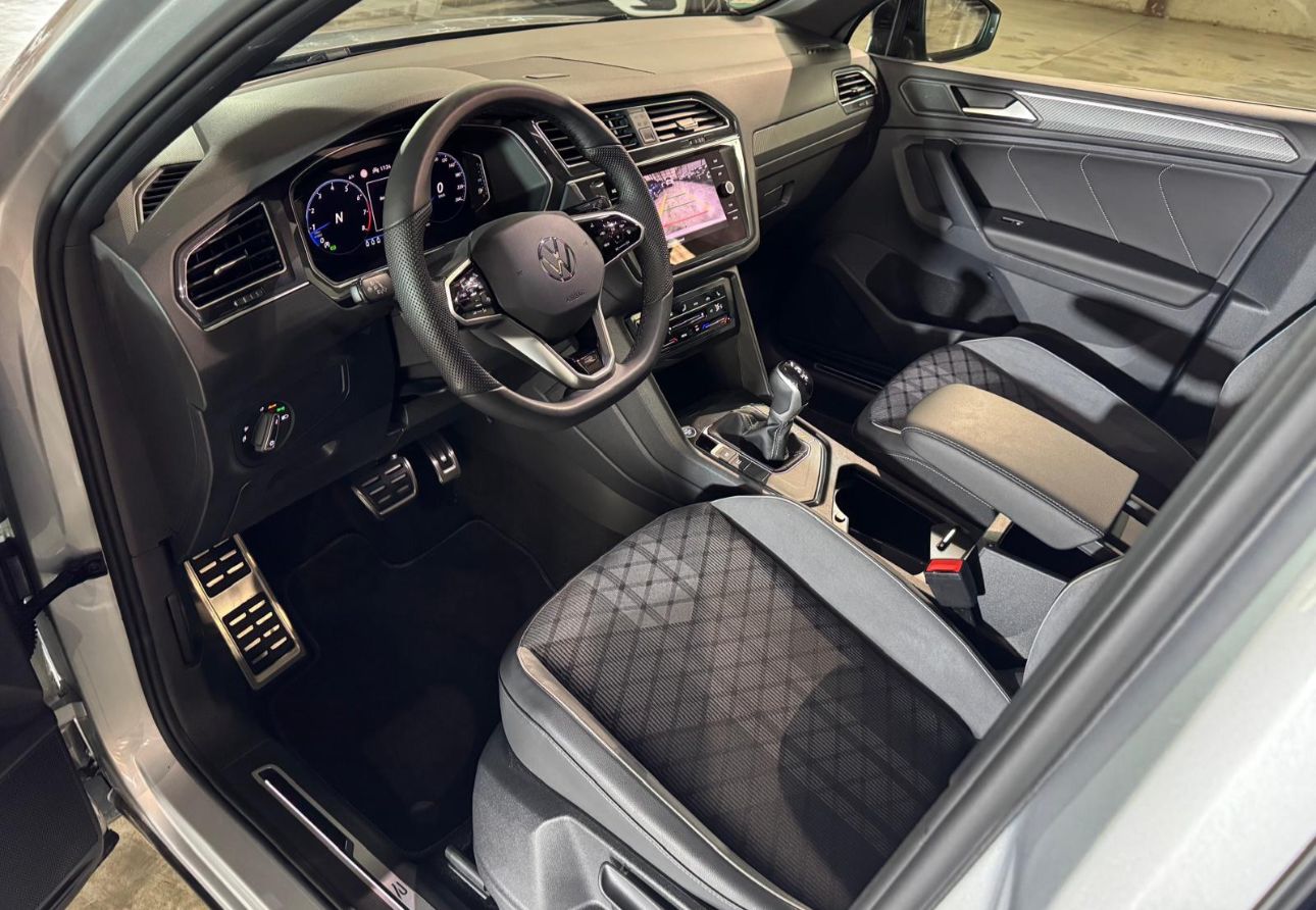 VOLKSWAGEN TIGUAN R-LINE