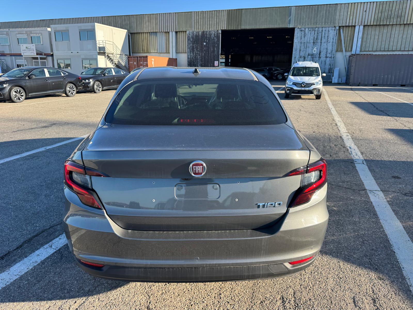 FIAT TIPO SEDAN LIFE