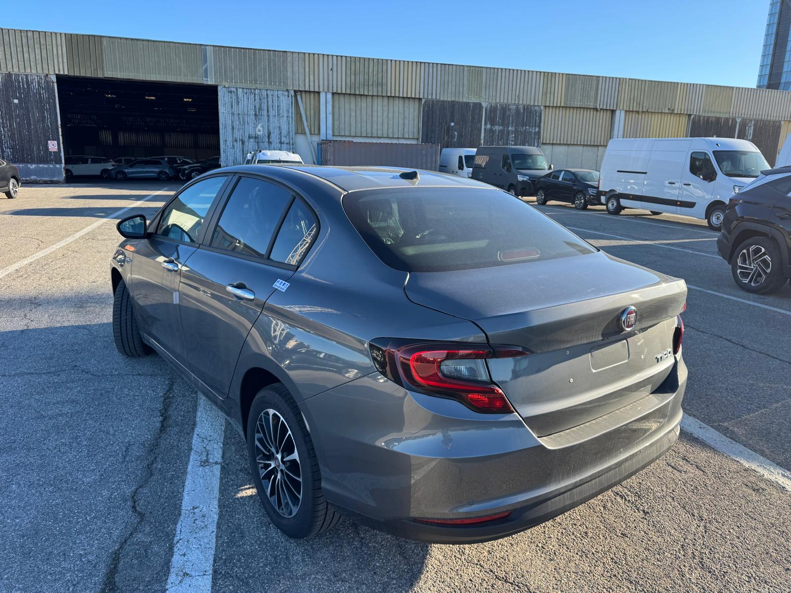 FIAT TIPO SEDAN LIFE