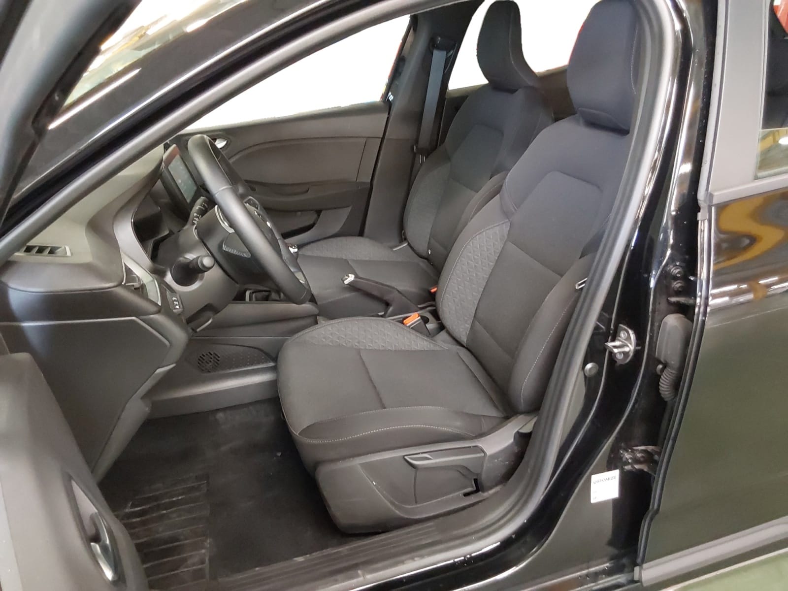 RENAUL CLIO V EQUILIBRE