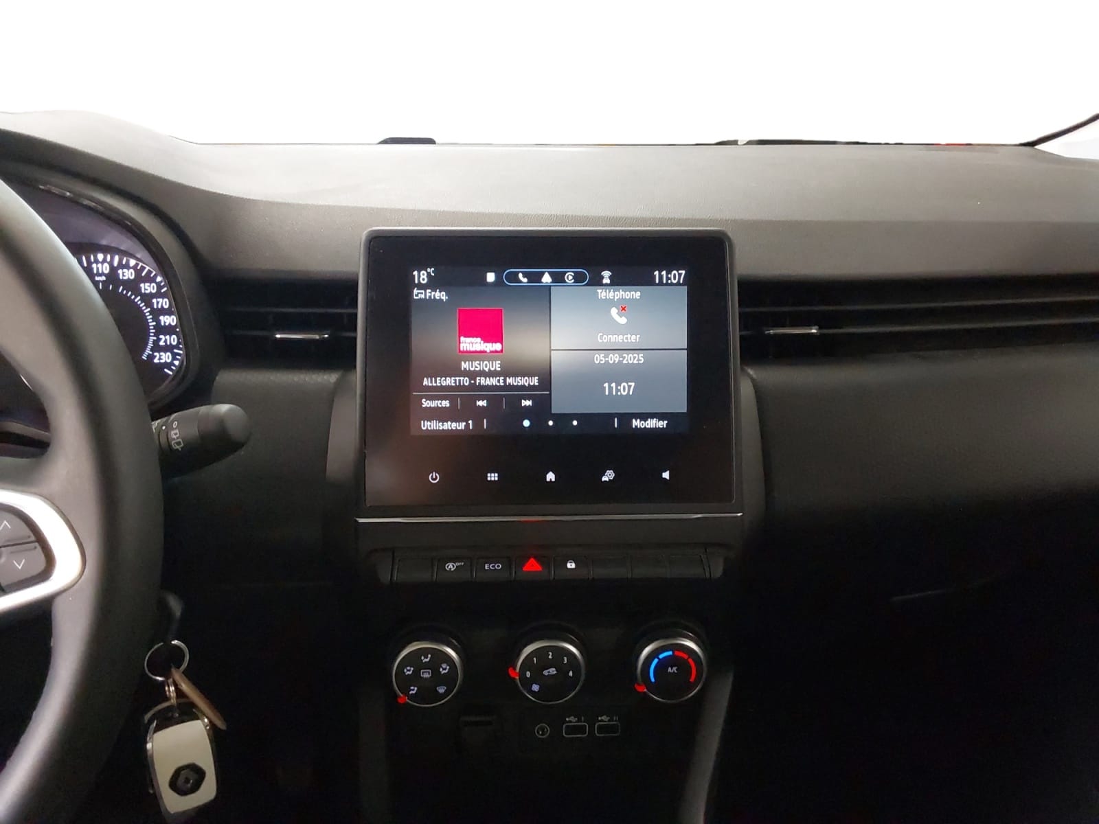 RENAUL CLIO V EQUILIBRE