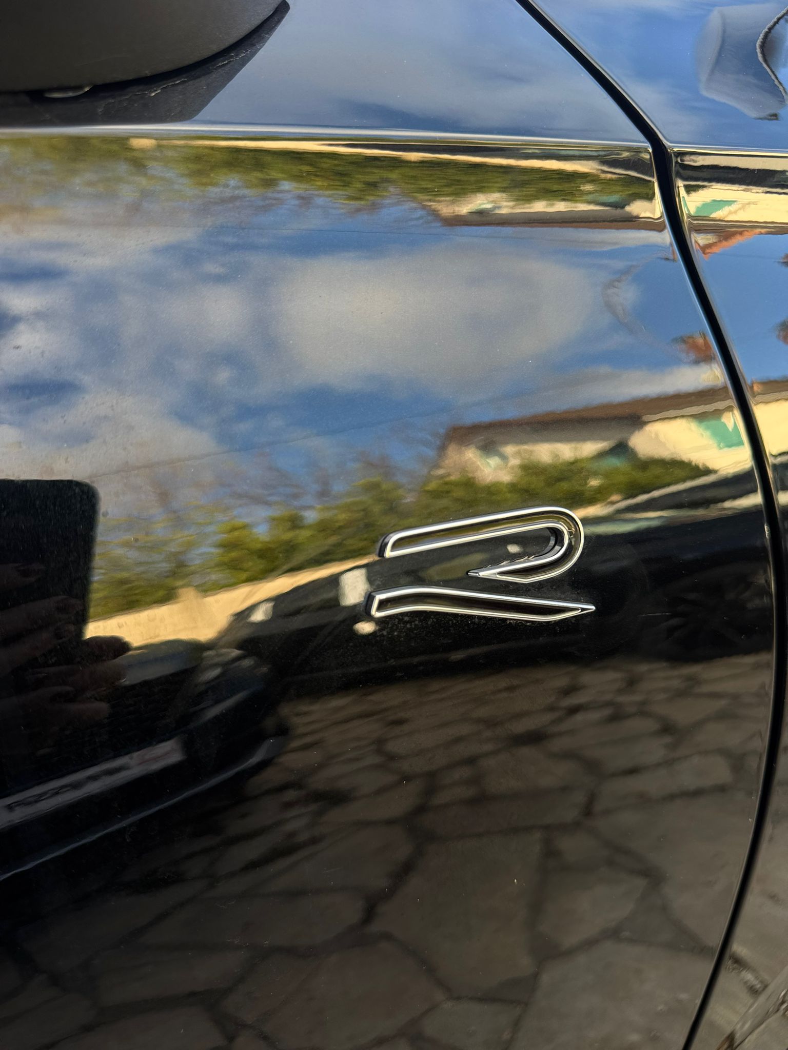 VOLSVAGEN TIGUAN R-LINE