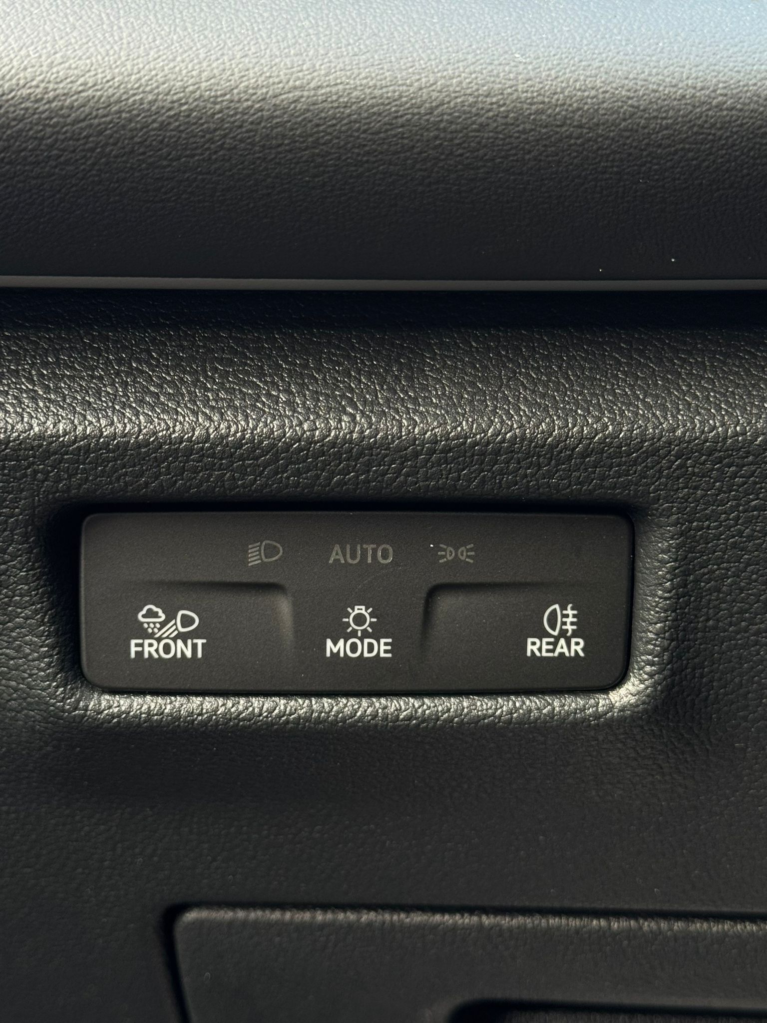 VOLSVAGEN TIGUAN R-LINE