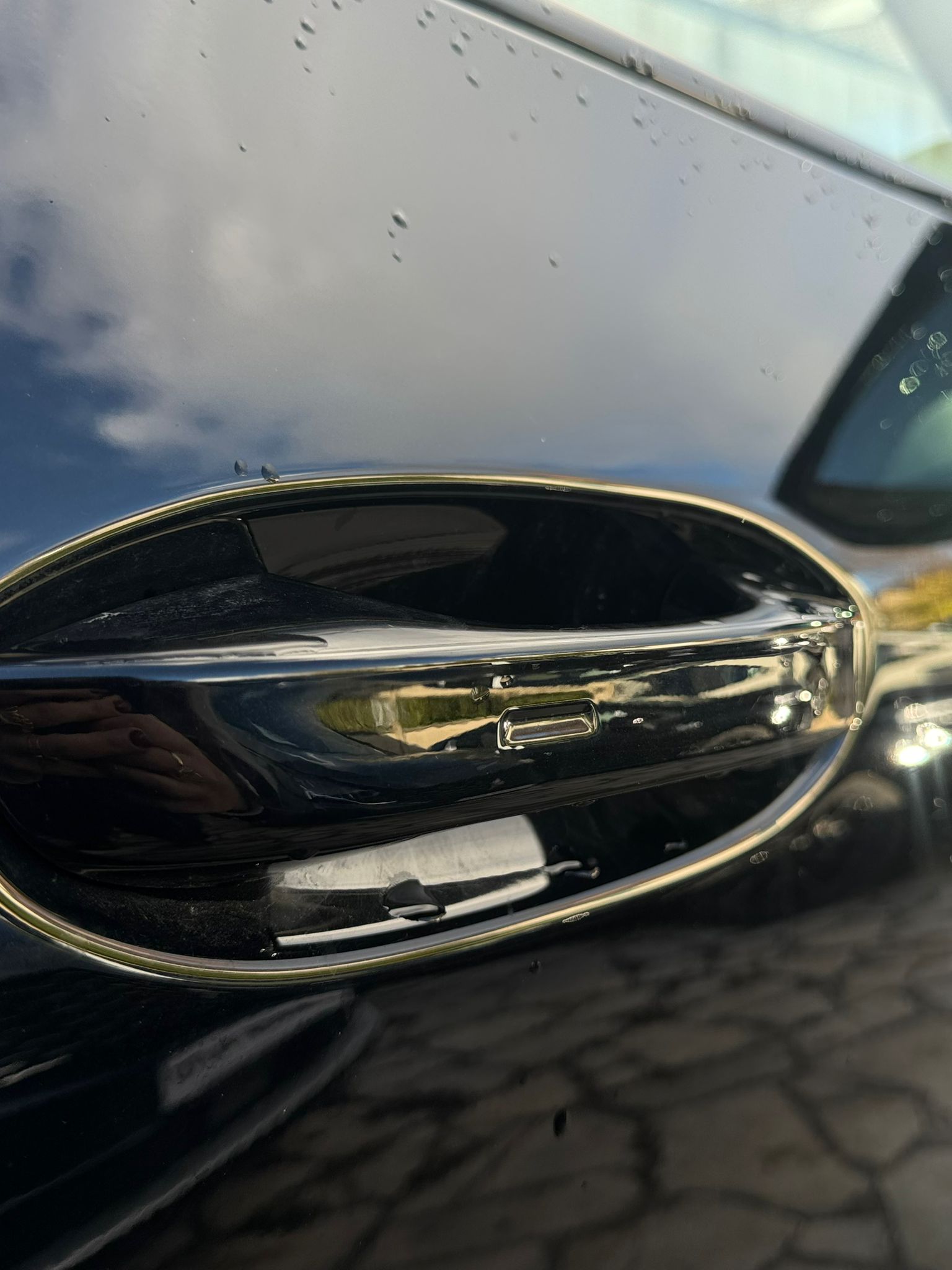 VOLSVAGEN TIGUAN R-LINE