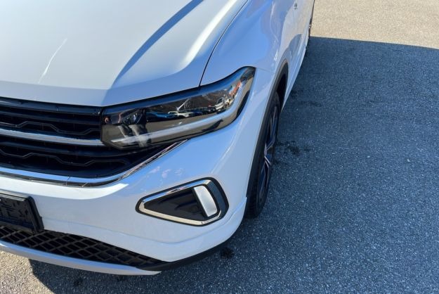 VOLKSWAGEN T-CROSS R-LINE