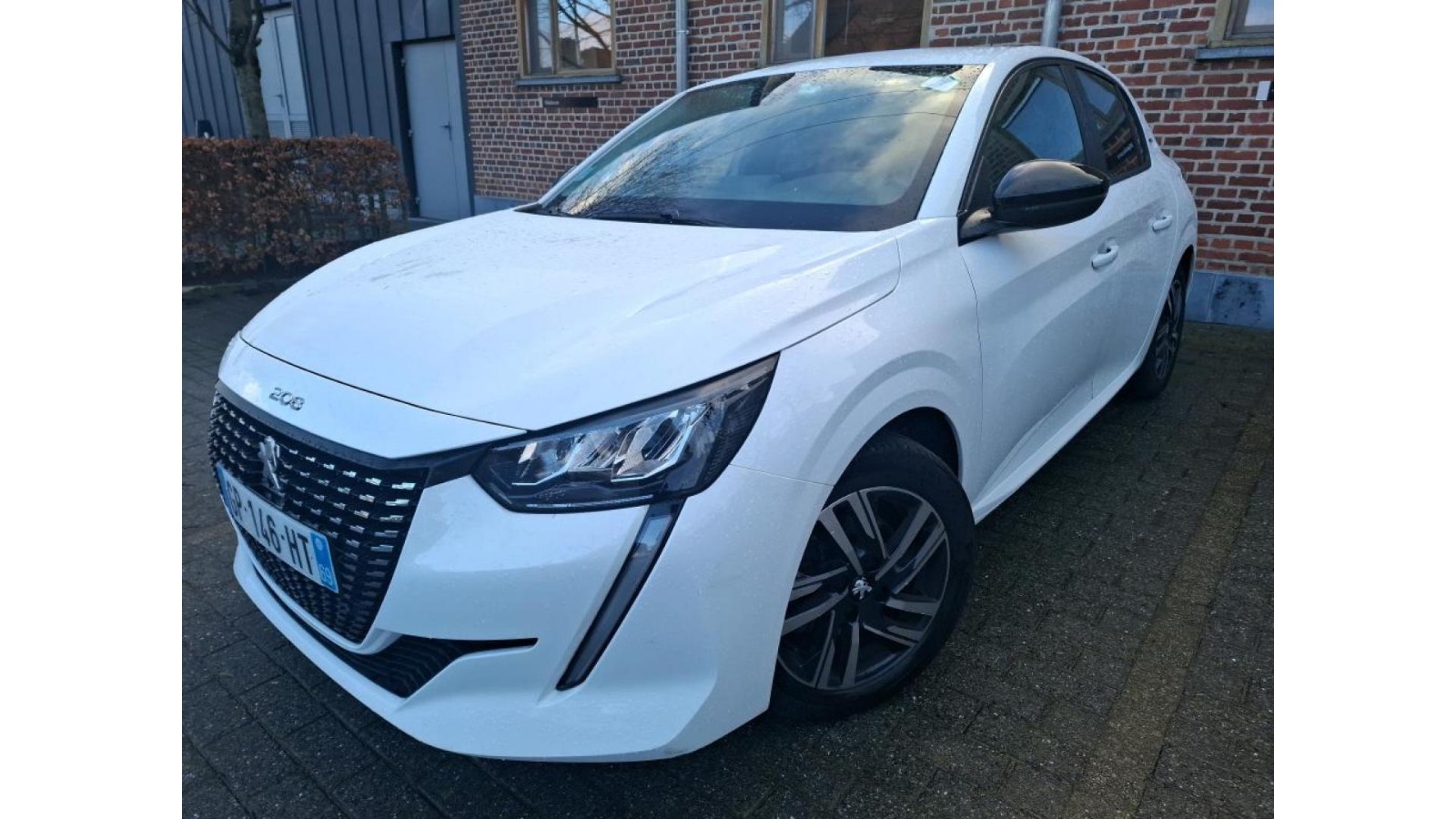 PEUGEOT 208  EAT8 STYLE