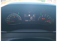PEUGEOT 208  EAT8 STYLE