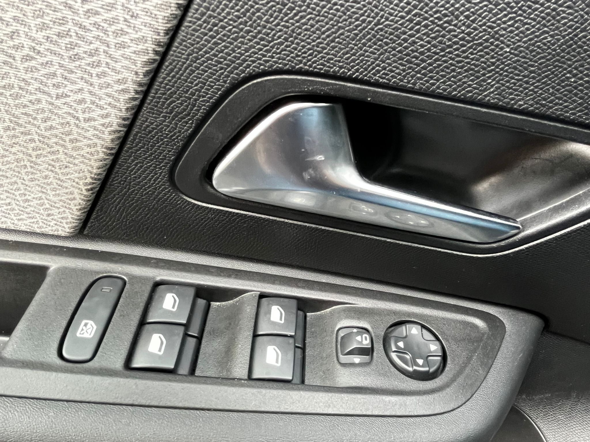 CITROEN C4  EAT8 MAX