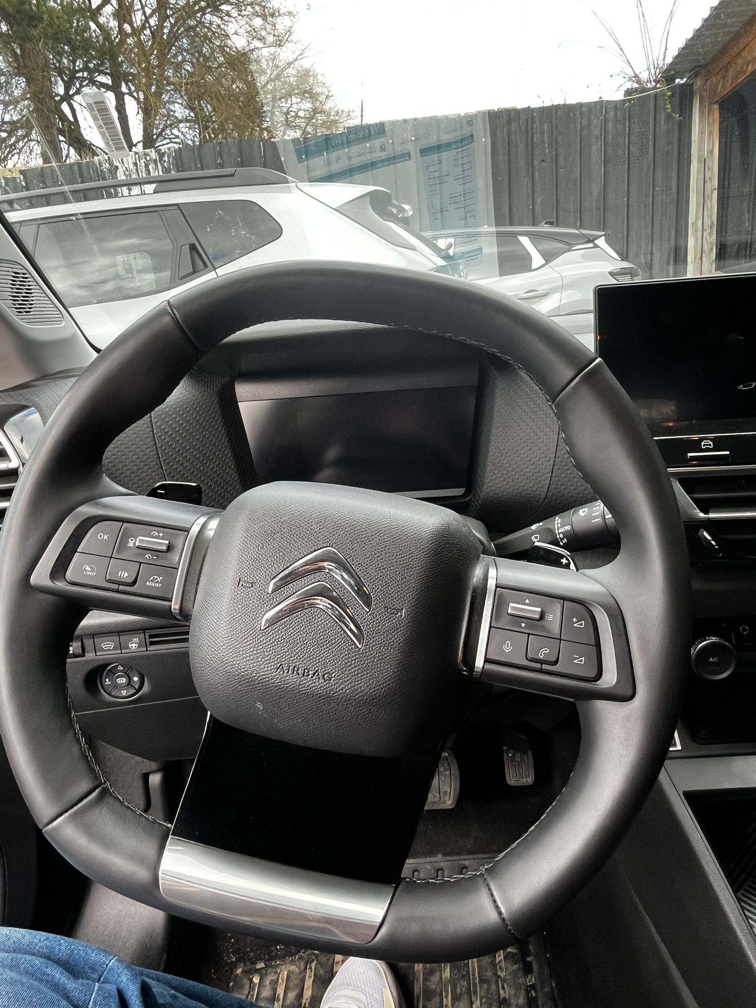 CITROEN C4  EAT8 MAX