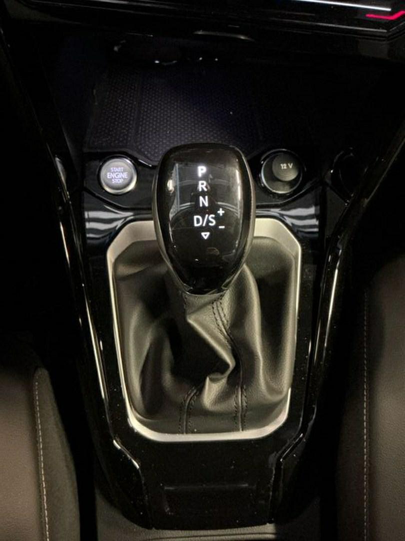 VOLSWAGEN T-ROC  R-LINE