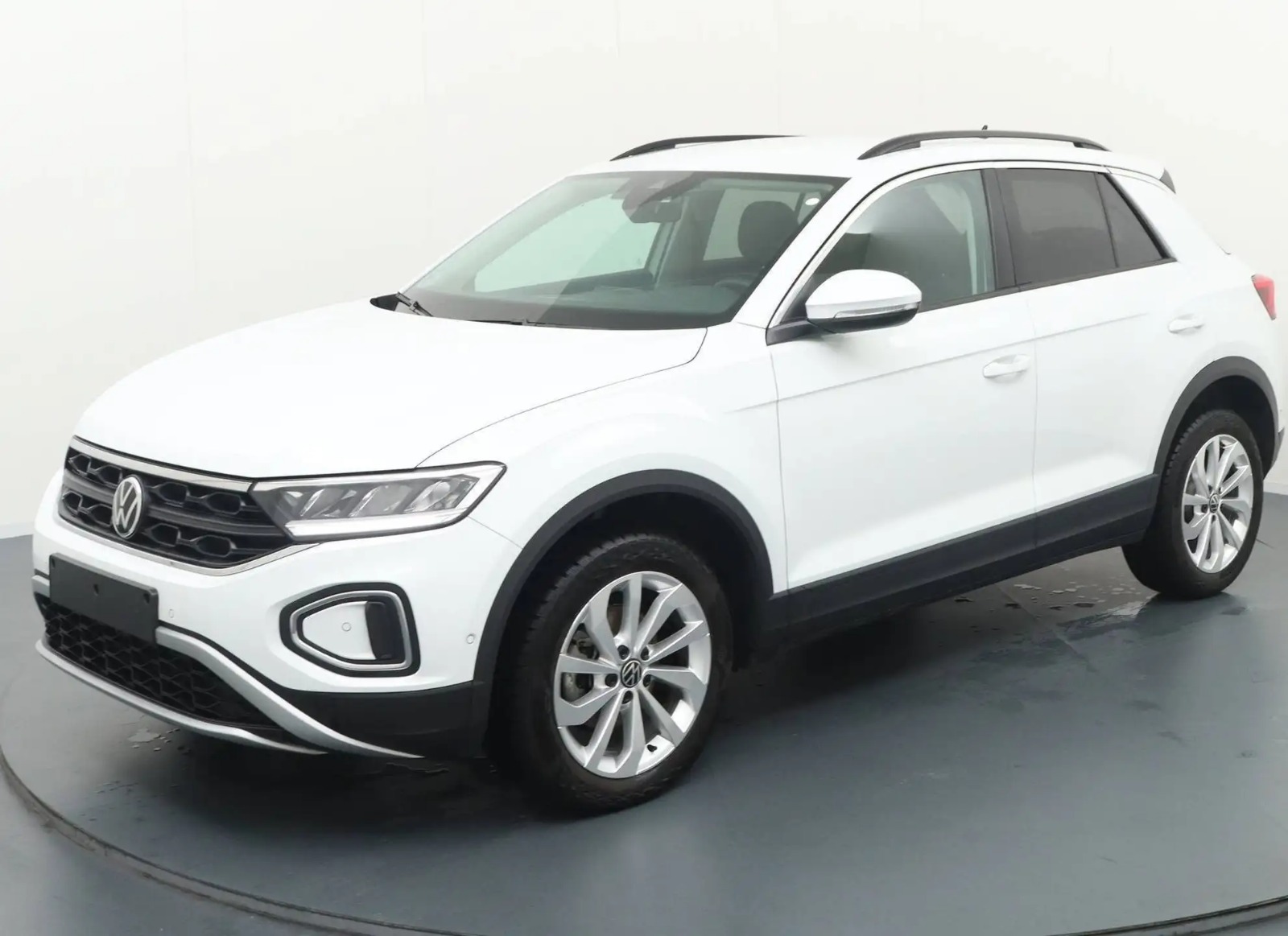 VOLKSWAGEN T-ROC LIFE PLUS