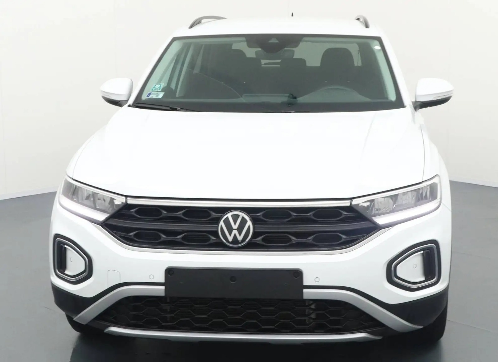 VOLKSWAGEN T-ROC LIFE PLUS