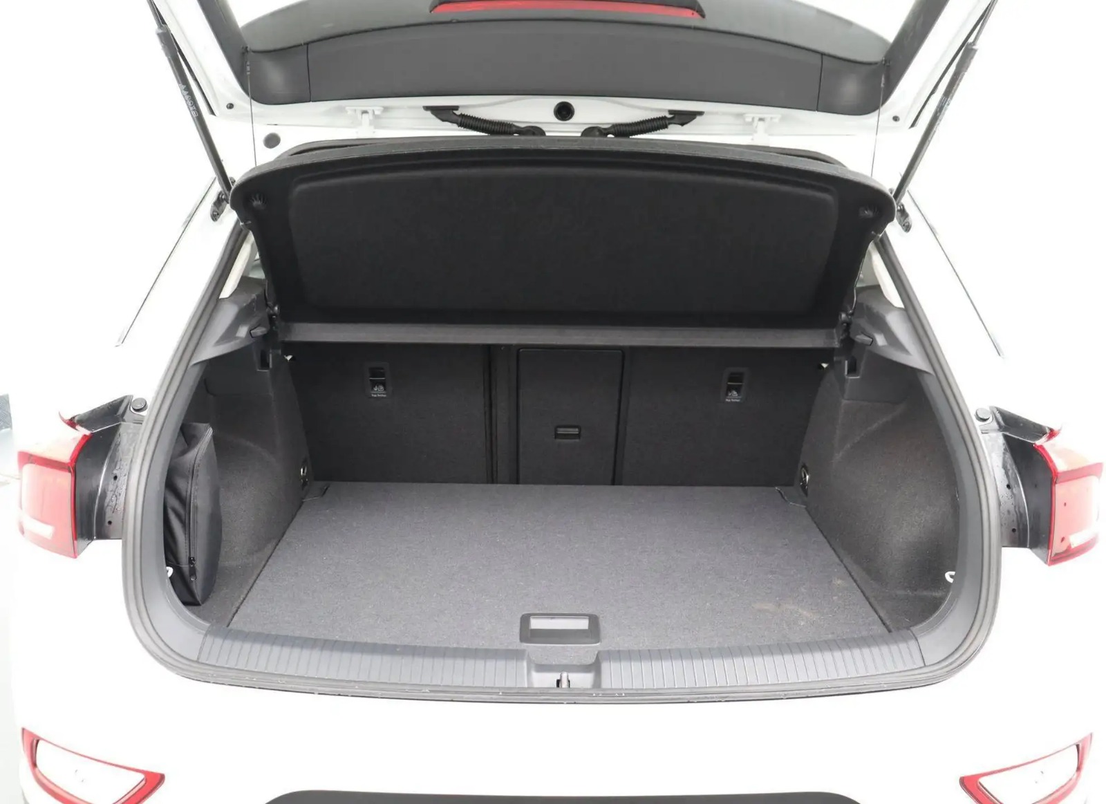 VOLKSWAGEN T-ROC LIFE PLUS