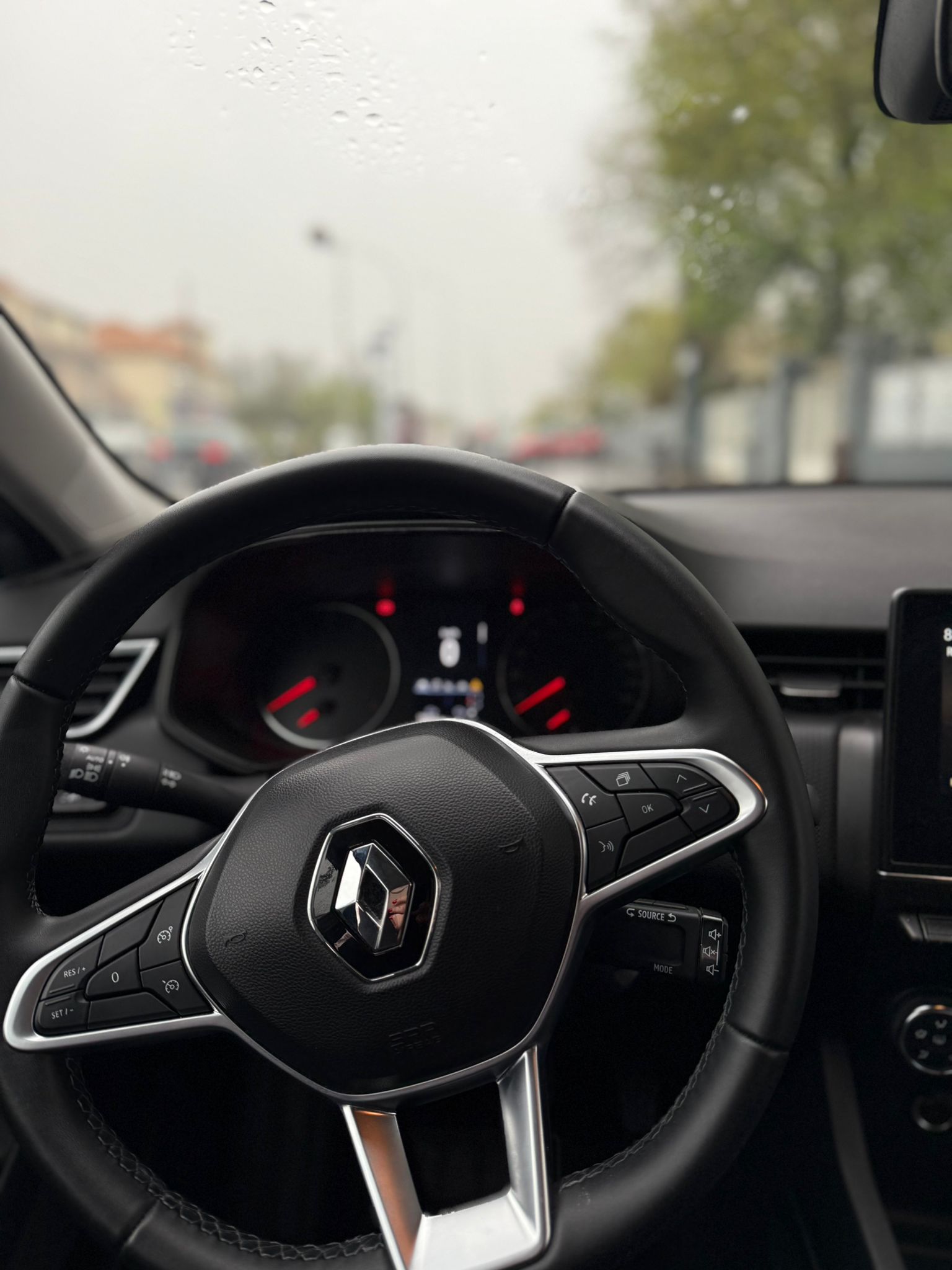RENAULT CLIO EQUILIBRE