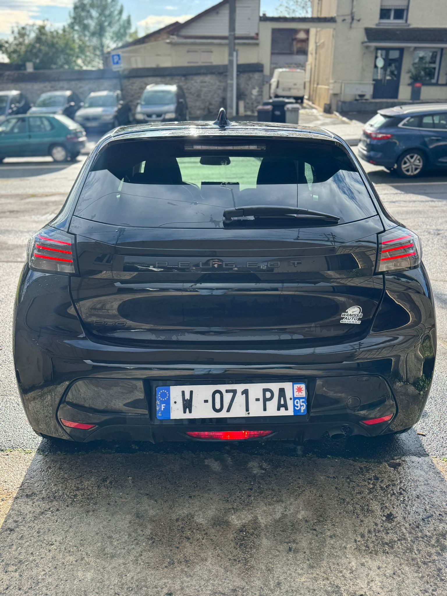 PEUGEOT 208 ALLURE