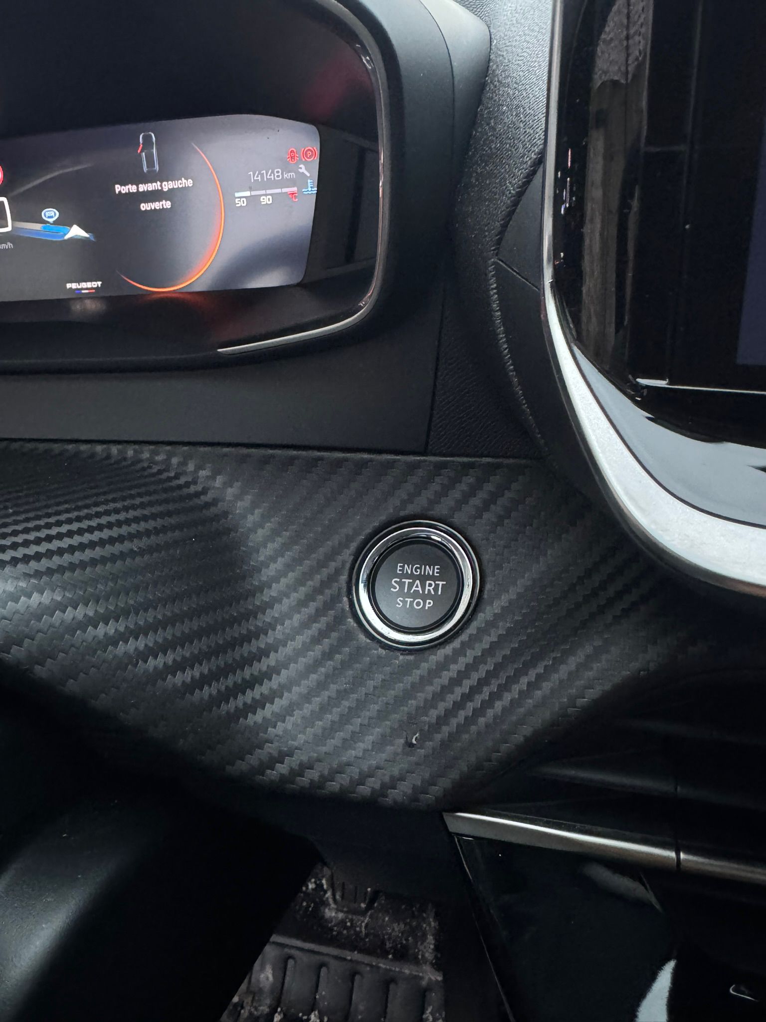 PEUGEOT 208 ALLURE
