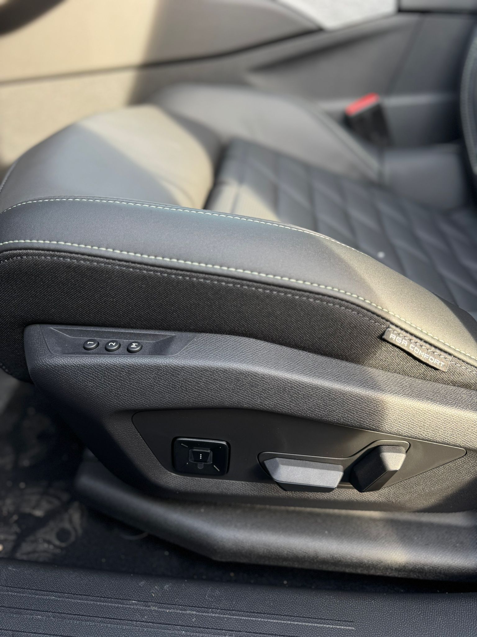 PEUGEOT 3008 GT