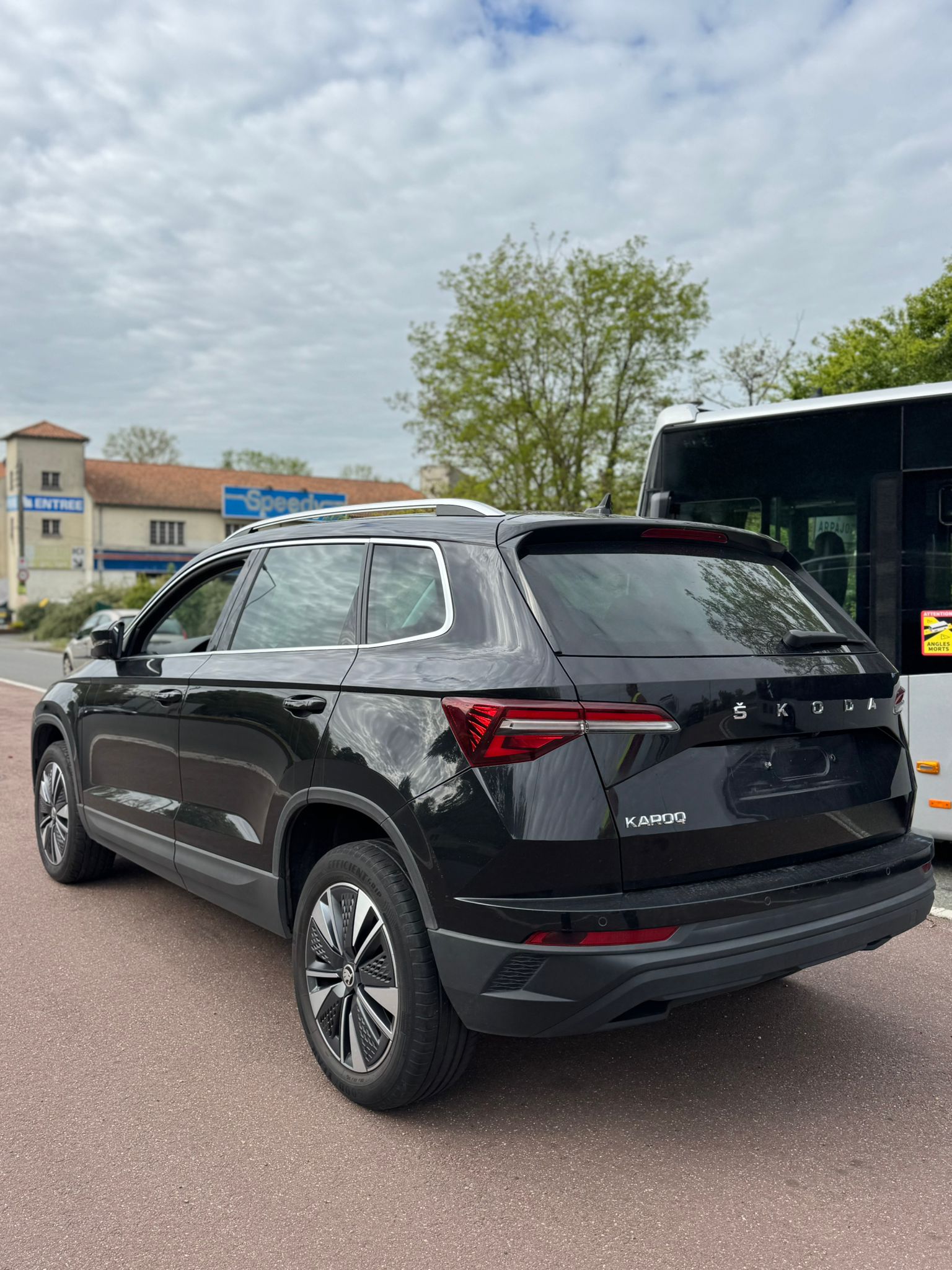 SKODA KAROQ AMBITION