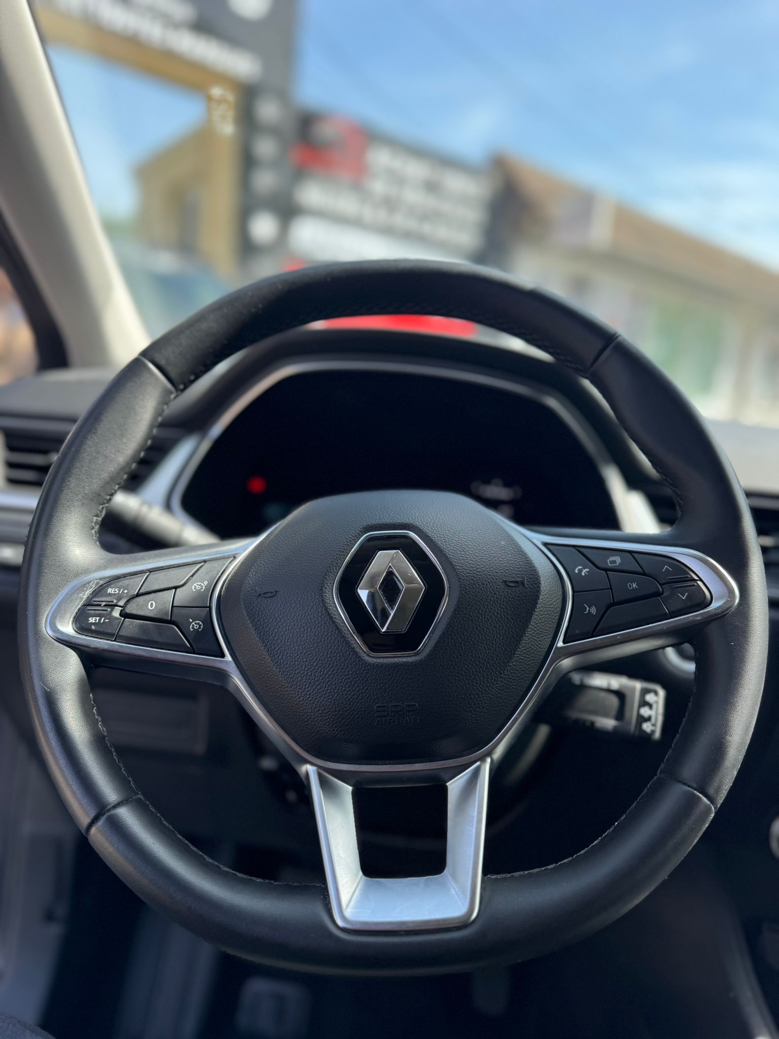 RENAULT CAPTUR TECHNO