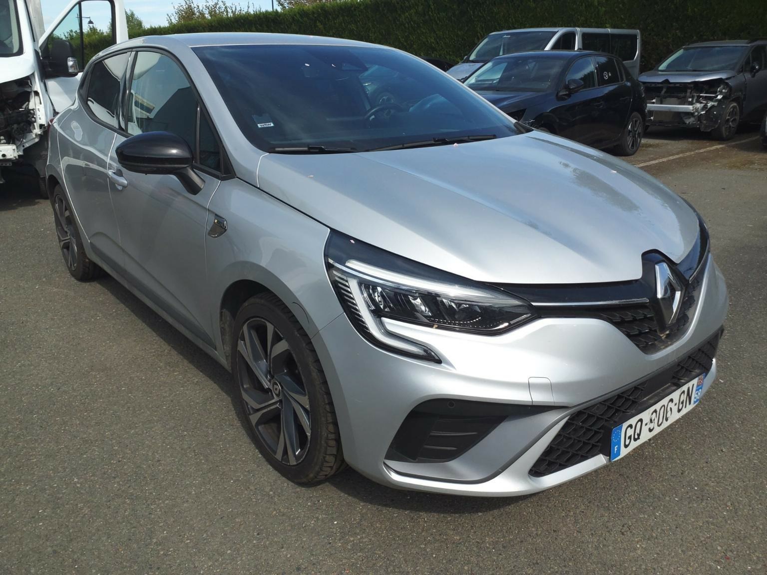 RENAULT CLIO R.S LINE