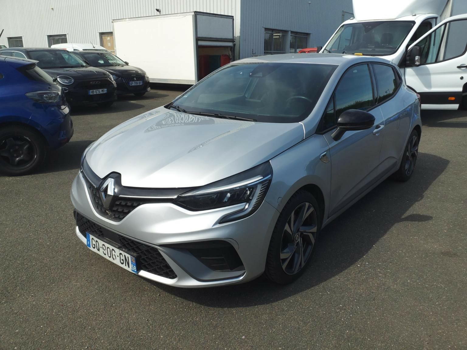 RENAULT CLIO R.S LINE