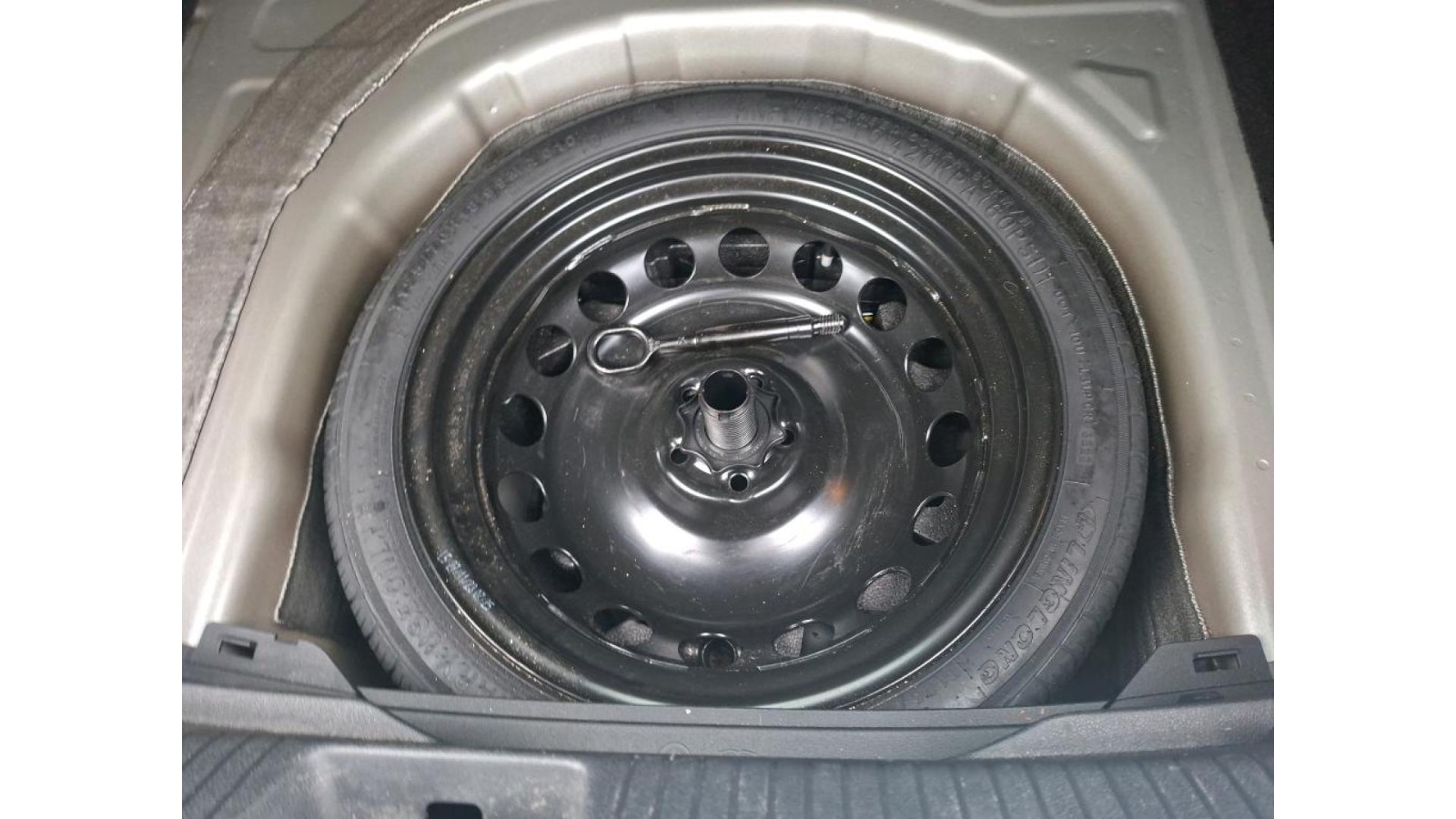 VOLKSWAGEN TAIGO LIFE PLUS