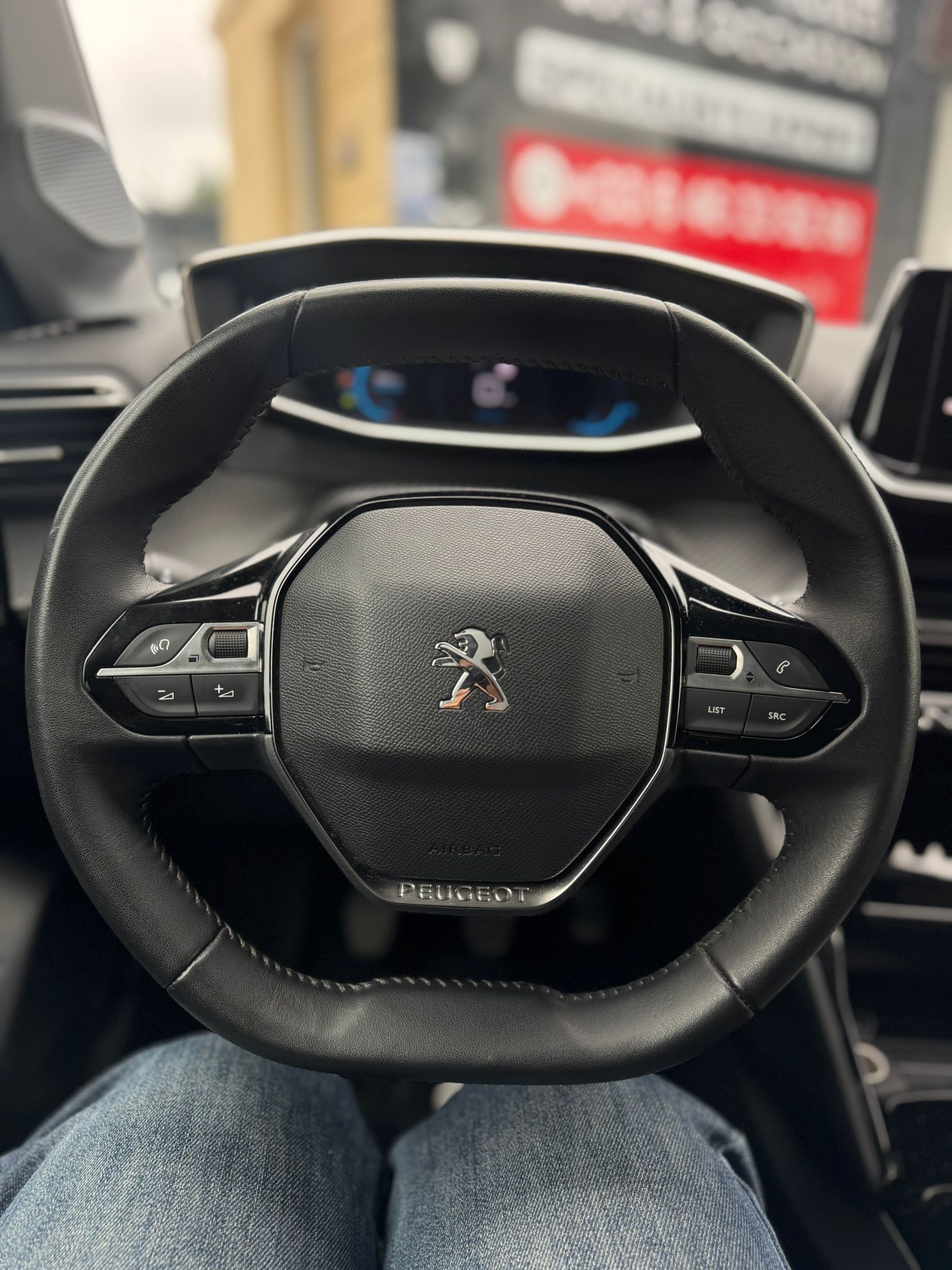 PEUGEOT 208 ALLURE PACK