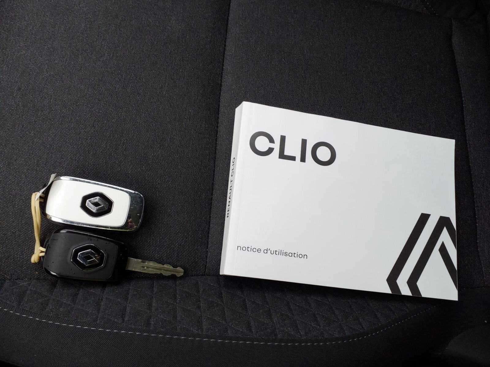 RENAULT CLIO EQUILIBRE