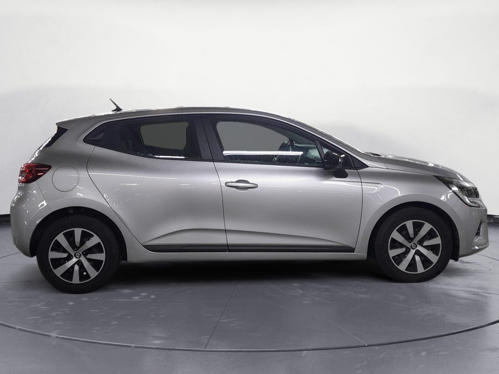 RENAULT CLIO EQUILIBRE