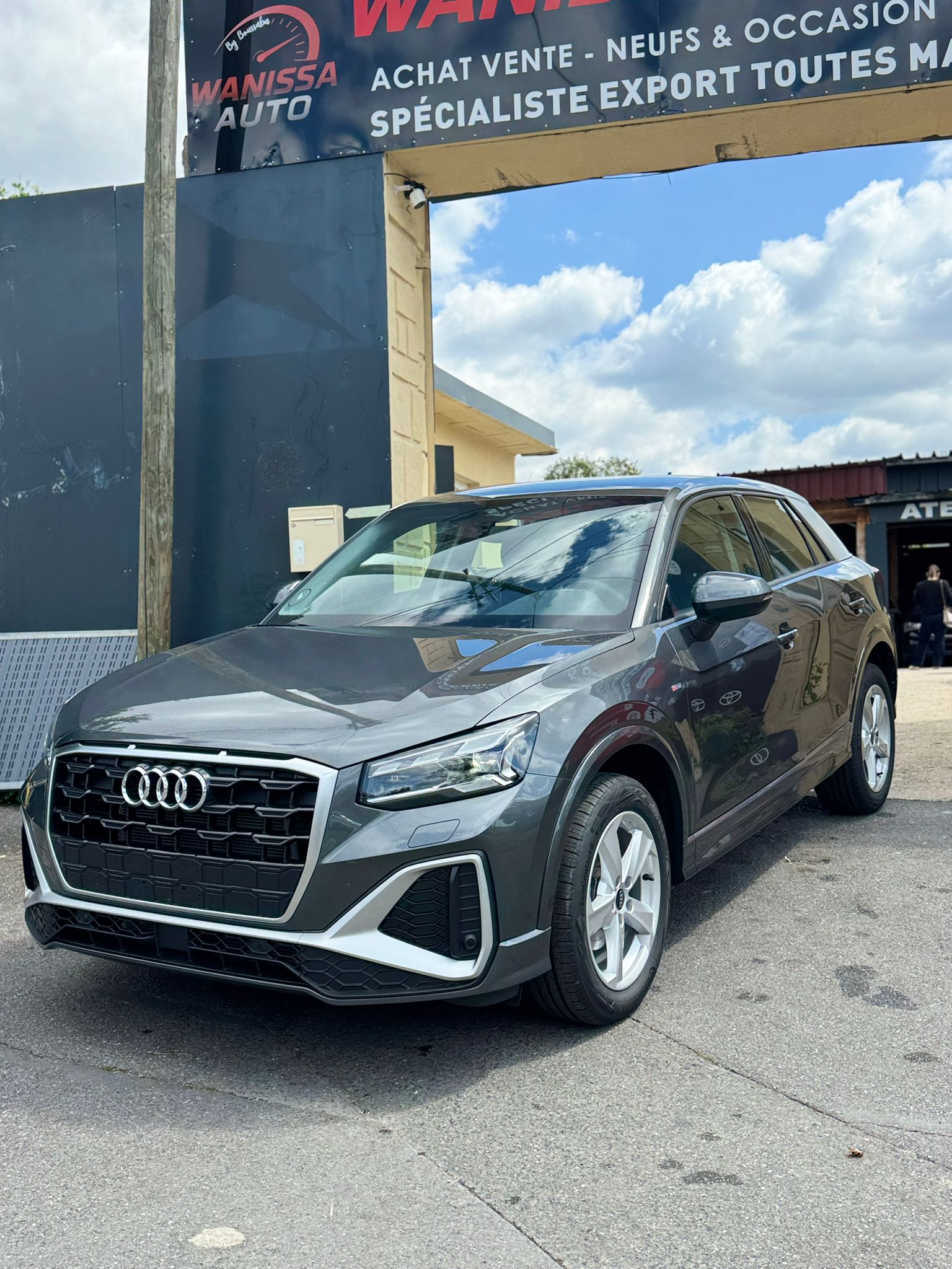 AUDI Q2 S LINE