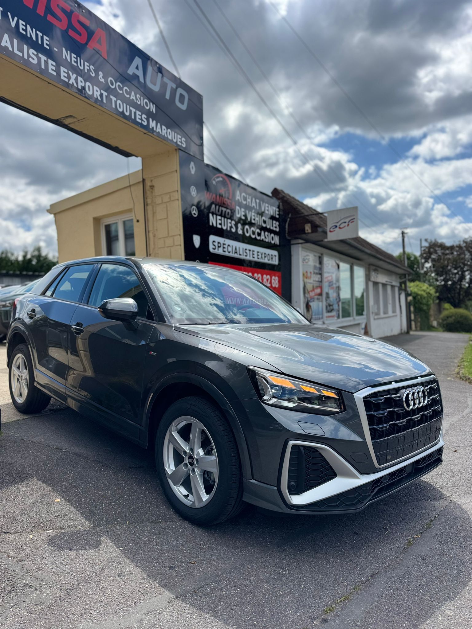 AUDI Q2 S LINE