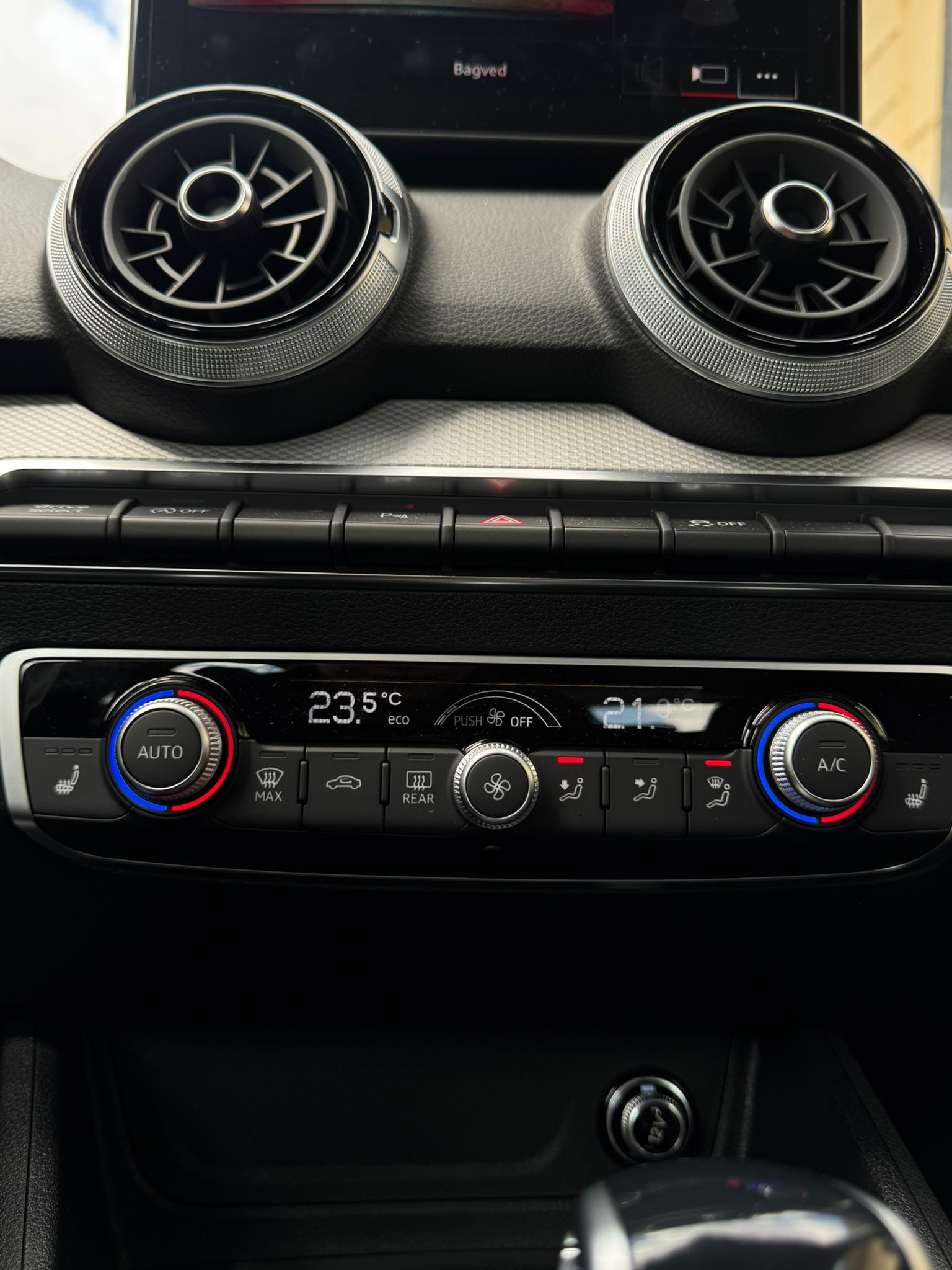 AUDI Q2 S LINE