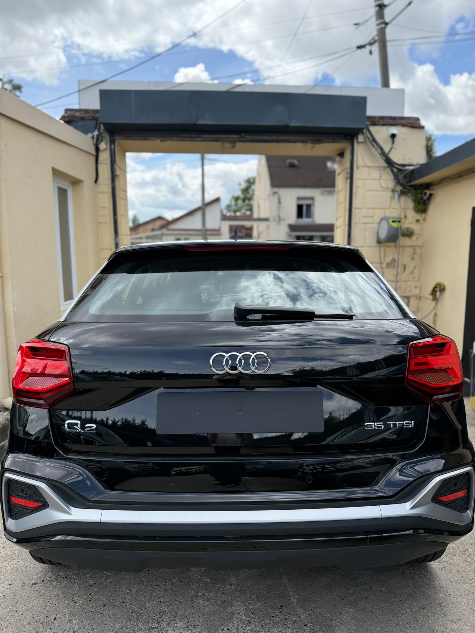 AUDI Q2 S LINE
