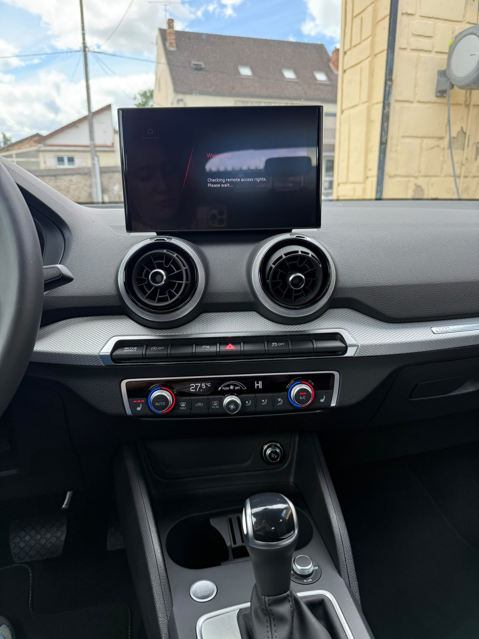 AUDI Q2 S LINE