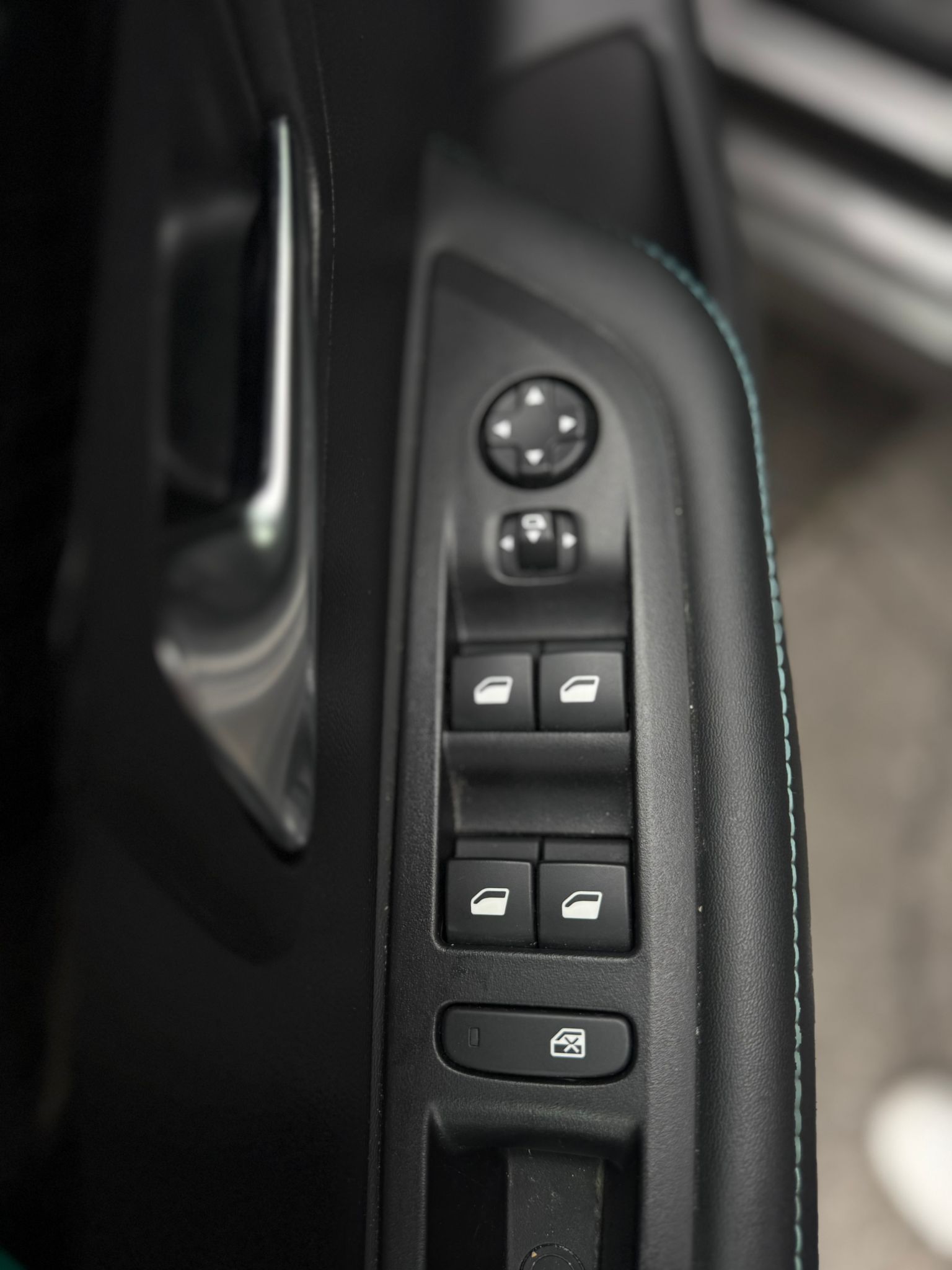 PEUGEOT 208 ALLURE PACK