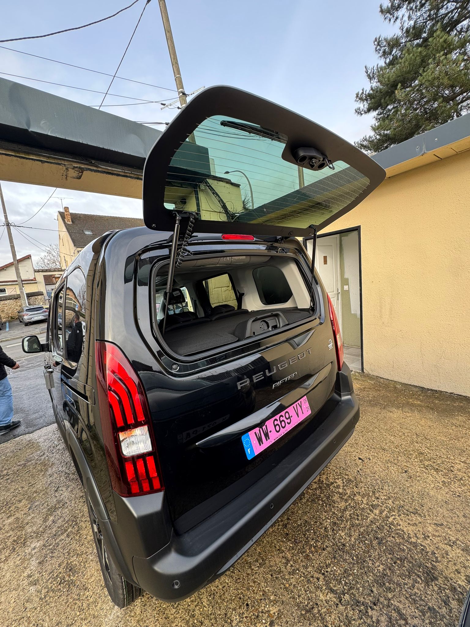 PEUGEOT RIFTER GT