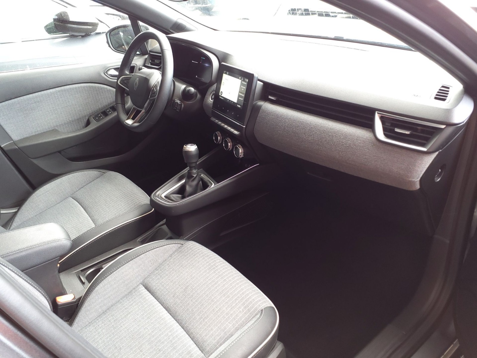 RENAULT CLIO TECHNO