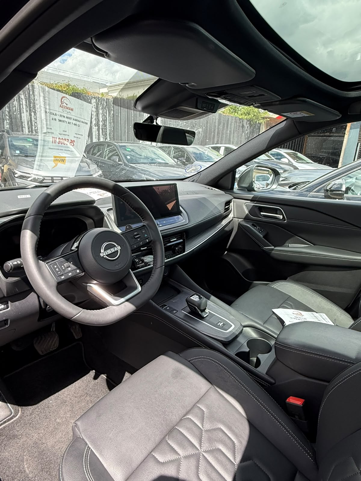 NISSAN QASHQAI TEKNA MY25 + GLASS ROOF