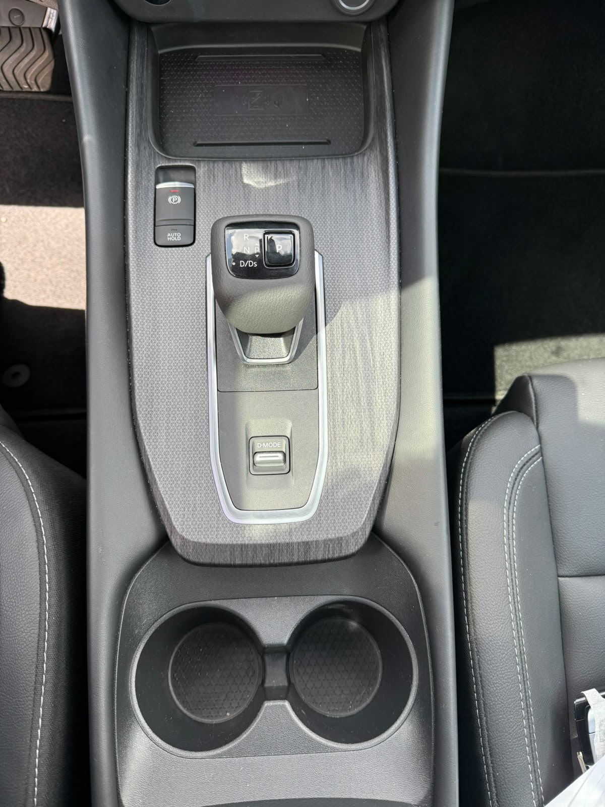 NISSAN QASHQAI TEKNA MY25 + GLASS ROOF