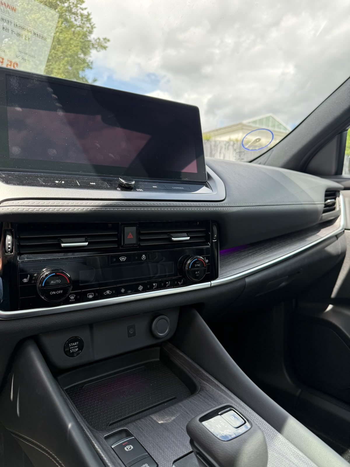 NISSAN QASHQAI TEKNA MY25 + GLASS ROOF