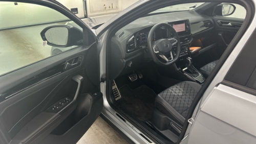 VOLKSWAGEN T-ROC R-LINE BLACK EDITION