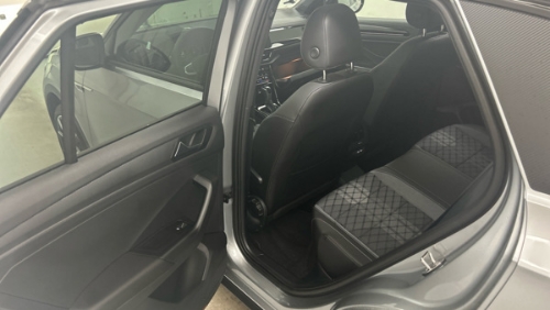 VOLKSWAGEN T-ROC R-LINE BLACK EDITION
