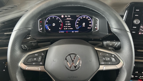 VOLKSWAGEN T-ROC R-LINE BLACK EDITION