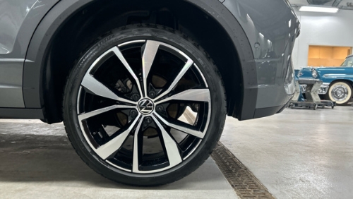 VOLKSWAGEN T-ROC R-LINE BLACK EDITION