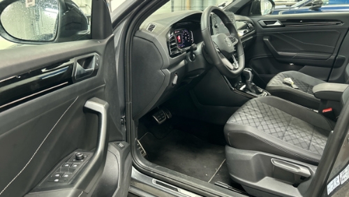 VOLKSWAGEN T-ROC R-LINE BLACK EDITION