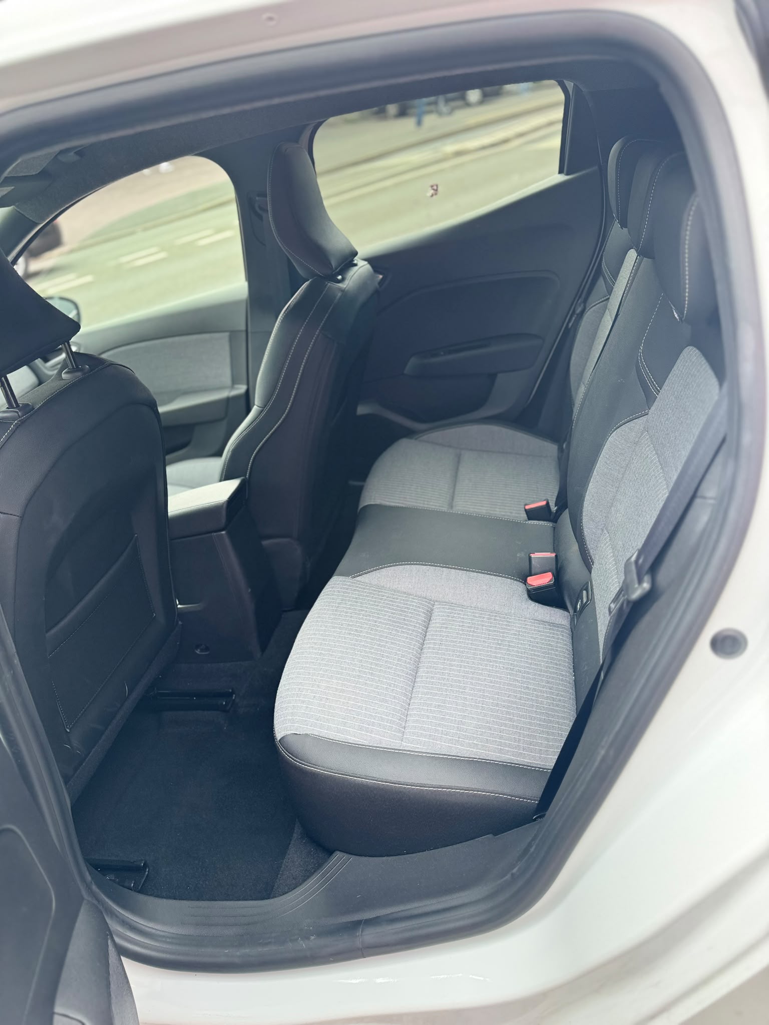 RENAULT CLIO TECHNO