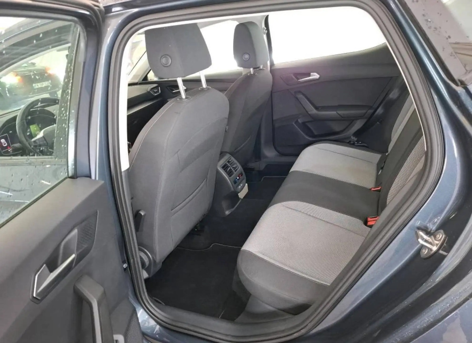 SEAT LEON BUSINESS